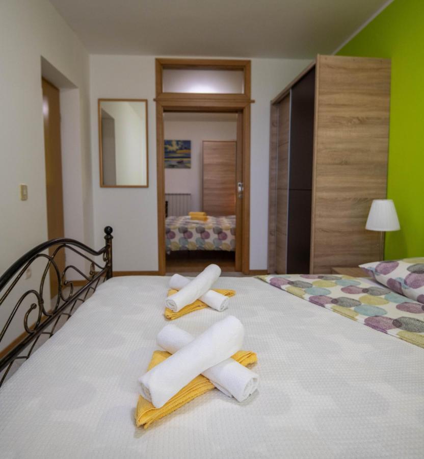 Apartments Vrenjak 2 Порторож Екстер'єр фото